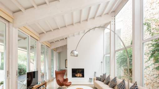 Modern exclusive villa in the countryside Modern exclusive villa in the countryside